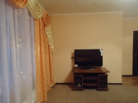 1-комнатная квартира посуточно Абакан, улица Торосова, 17: Фотография 5