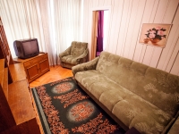 2-комнатная квартира посуточно Санкт-Петербург, Суворовский проспект, 6: Фотография 2