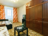 1-комнатная квартира посуточно Челябинск, ул. Воровского, 77: Фотография 3
