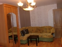 1-комнатная квартира посуточно Уфа, улица Рихарда Зорге, 54: Фотография 2