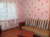 1-комнатная квартира посуточно Великий Новгород, Космонавтов (завокзальная) , 36: Фотография 2