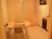 1-комнатная квартира посуточно Красноярск, улица 9 Мая, 63: Фотография 3