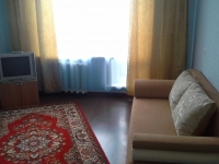 2-комнатная квартира посуточно Березники, Юбилейная, 23: Фотография 2