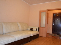 2-комнатная квартира посуточно Челябинск, Двинская, 17: Фотография 16