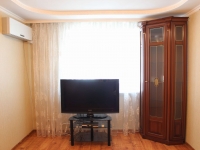 2-комнатная квартира посуточно Краснодар, улица Гудимы, 25: Фотография 5