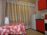 1-комнатная квартира посуточно Иркутск, микр. Юбилейный, 58: Фотография 2