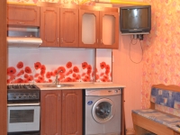 2-комнатная квартира посуточно Октябрьский, Кортунова , 8: Фотография 2