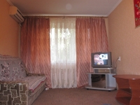 1-комнатная квартира посуточно Керчь, Маршала Еременко, 41: Фотография 4