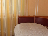 2-комнатная квартира посуточно Богучар, Военный городок, 13: Фотография 4