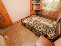 2-комнатная квартира посуточно Нижневартовск, Чапаева, 9: Фотография 4