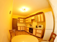2-комнатная квартира посуточно Чита, ул. Анохина , 93: Фотография 8