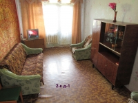 2-комнатная квартира посуточно Усть-Катав, мкр, 9: Фотография 13