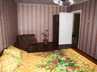 1-комнатная квартира посуточно Магнитогорск, Карла Маркса, 101: Фотография 3