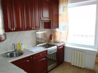 2-комнатная квартира посуточно Челябинск, Блюхера, 51: Фотография 3