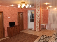 2-комнатная квартира посуточно Тюмень, депутатская, 110: Фотография 4