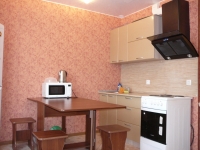 2-комнатная квартира посуточно Тюмень, депутатская, 110: Фотография 8