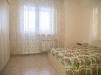 2-комнатная квартира посуточно Красноярск, улица Алексеева, 51: Фотография 2