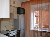 2-комнатная квартира посуточно Кемерово, Весенняя, 24: Фотография 4