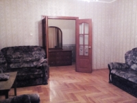 2-комнатная квартира посуточно Сургут, проспект Мира, 7: Фотография 2