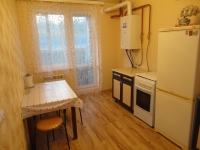 2-комнатная квартира посуточно Чебоксары, улица Пирогова, 1к4: Фотография 4