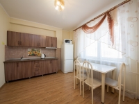 1-комнатная квартира посуточно Красноярск, 78 Добровольческой Бригады, 28 (2): Фотография 4