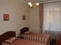 3-комнатная квартира посуточно Белово, Толстого, 12: Фотография 4