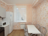 3-комнатная квартира посуточно Омск, Пушкина, 101: Фотография 9