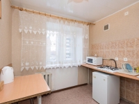 1-комнатная квартира посуточно Екатеринбург, Невьянский пер. , 1: Фотография 3