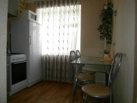 2-комнатная квартира посуточно Тольятти, Юбилейная, 11: Фотография 2