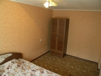 2-комнатная квартира посуточно Омск,  Масленникова , 5: Фотография 2