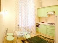 2-комнатная квартира посуточно Севастополь, Большая Морская, 5: Фотография 4