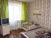 3-комнатная квартира посуточно Саратов, Рахова, 169/171: Фотография 3