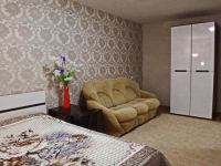 1-комнатная квартира посуточно Саратов, Рахова , 169/171: Фотография 2