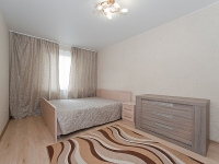 2-комнатная квартира посуточно Челябинск, ул. Цвиллинга, 62: Фотография 4
