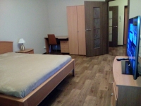 1-комнатная квартира посуточно Сургут, ул. Университетская, 11: Фотография 3