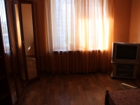 1-комнатная квартира посуточно Магнитогорск, Ленина, 131: Фотография 3
