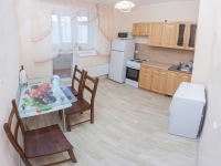 1-комнатная квартира посуточно Тюмень, Газовиков, 53: Фотография 3