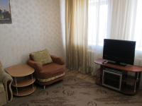 1-комнатная квартира посуточно Ижевск, Молодежная, 91: Фотография 2