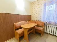 2-комнатная квартира посуточно Красноярск, Сурикова, 6: Фотография 3
