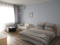 1-комнатная квартира посуточно Тольятти, тополиная, 9а: Фотография 2