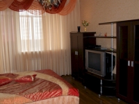 3-комнатная квартира посуточно Ростов-на-Дону, Таганрогская , 118: Фотография 2