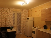 2-комнатная квартира посуточно Омск, 70 лет Октября, 18: Фотография 6