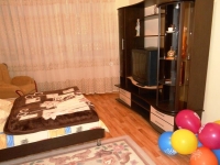 2-комнатная квартира посуточно Иркутск, байкальская , 107а/4: Фотография 2
