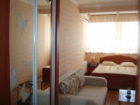 1-комнатная квартира посуточно Ижевск, 30 лет победы, 34: Фотография 2