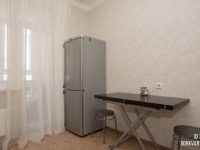 1-комнатная квартира посуточно Ижевск, удмуртская, 159: Фотография 4