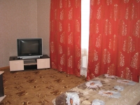 1-комнатная квартира посуточно Черногорск, Калинина, 12: Фотография 2