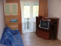 1-комнатная квартира посуточно Тюмень, улица Энергетиков, 58: Фотография 3