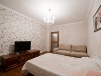 1-комнатная квартира посуточно Краснодар, Кубанская набережная , 64: Фотография 2