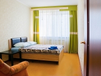 2-комнатная квартира посуточно Тольятти, Ленина, 35а: Фотография 2