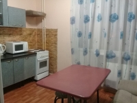 1-комнатная квартира посуточно Сургут, Иосифа Каролинского, 12: Фотография 4